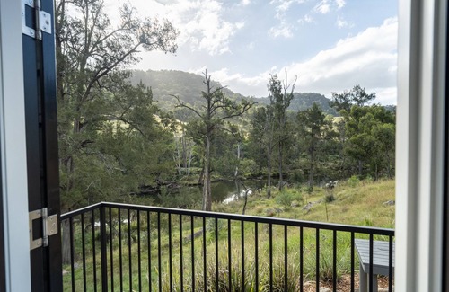 Joadja Cabin | Luxury Off-Grid Tiny House in the beautiful Southern Highlands