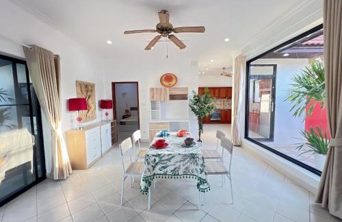 South Pattaya Villa | Luxury One Bedroom Private Pool Villa in Jomtien