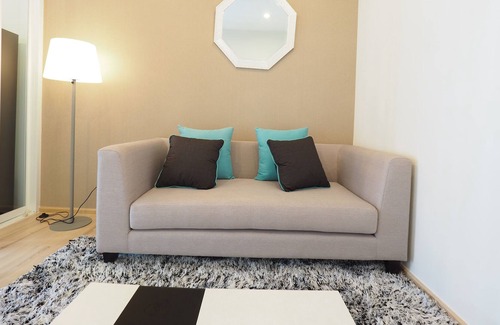 Phuket Condo | Luxury One Bedroom with Infinity Pool in Phuket Town