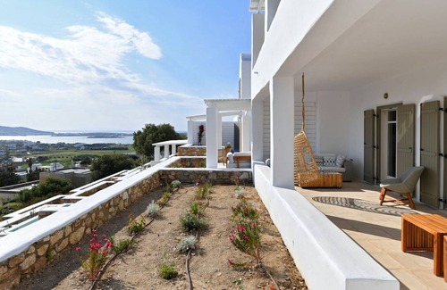 Glisidia Villa | Luxury Paros Villa | Villa Akaste |.
