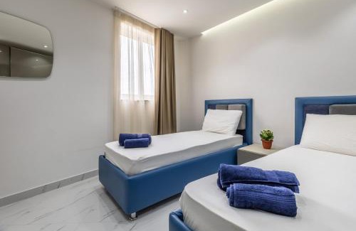 Ta' Xbiex Apartment | Luxury Penthouse for families only with Pool and Seaview in Ta Xbiex Malta