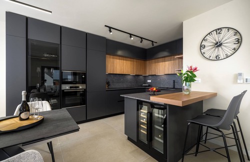 Katoro Apartment | Luxury Penthouse Viki with sea view