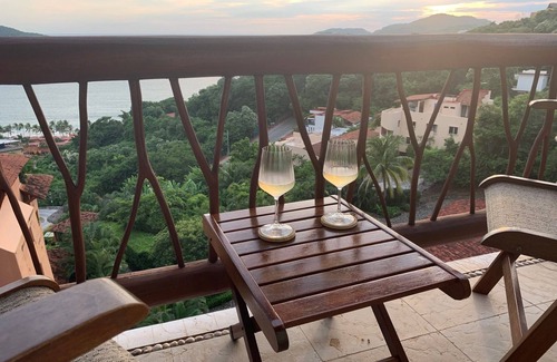Ixtapa - Zihuatanejo Condo | Luxury Penthouse with breathtaking views overlooking La Ropa Beach