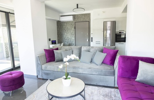 Gazi Apartment | Luxury Penthouse with Acropolis View and Jacuzzi