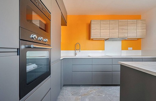 Sevres Apartment | Luxury Penthouse with Eiffel Tower Views, Minutes from the Palace of Versailles