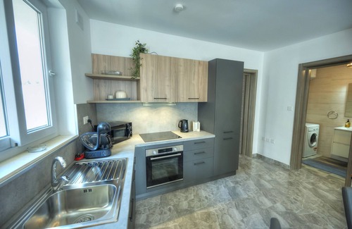 Msida Apartment | Luxury penthouse with jacuzzi, sun terrace APIC1-2