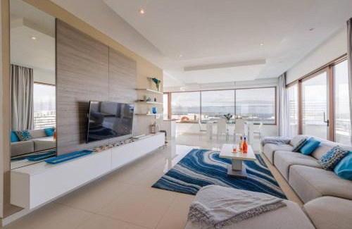 Mellieha Apartment | Luxury Ph With Rooftop Pool In Mellieha By Homely