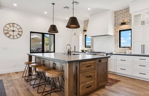 Desert View House | Luxury Phoenix Getaway - Spa, Pool + Near Hiking