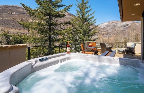 Vail Villa | Luxury Platinum Vail Home, steps from Chair 20