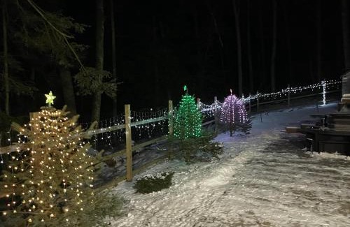 East Stroudsburg House | Luxury Pocono Retreat with hot tub, sauna, fire pit, and patio