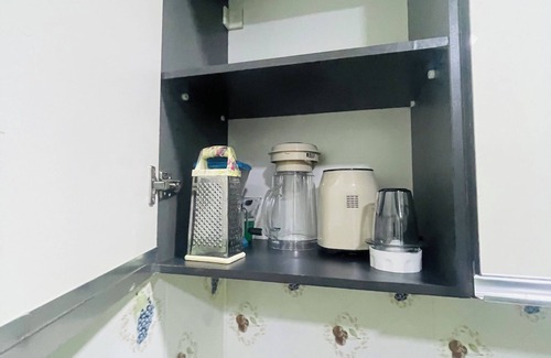 Ikeja House | Luxury Poolside Suite/1BR/Quiet Location with Free Wifi and Cable