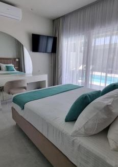 Heraklion Apartment | Luxury & Privacy at Elysian Residences Heraklion with saltwater pool