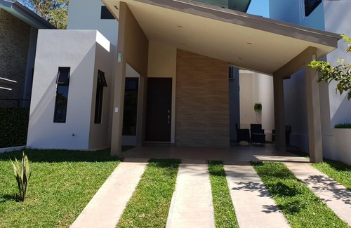 Coco House | Luxury private condo in gated community