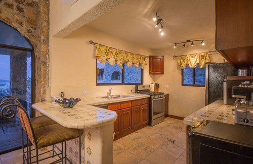 Pedregal Villa | Luxury Private Villa- Walk to Town, Pedregal, WiFi.