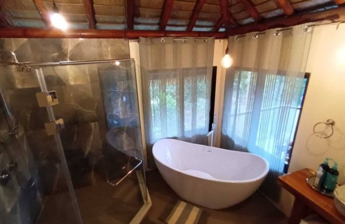 Quebrada La Gamba Villa | Luxury rainforest villa with private waterfalls - 10 minutes beach