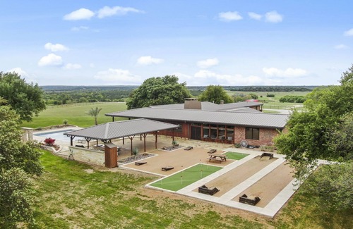 Lipan House | Luxury Ranch House on Operating Ranch w/Pool & Activities