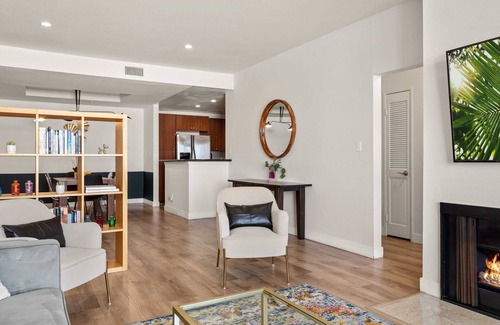Sawtelle Condo | Luxury Redefined: 2BR Gem in Los Angeles