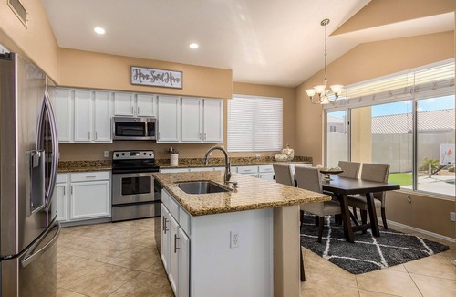 Hillcrest Ranch Homeowners House | Luxury Resort Home, Spring Training, Peoria, Glendale, Sparkling Pool, Location!