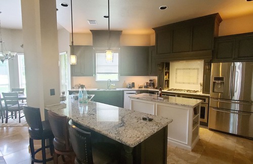 McKinney House | Luxury Resort Style Mckinney Home & FUN! Perfect location to Dallas, Frisco, etc