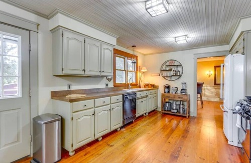 Benton County Other | Luxury Retreat in NW Arkansas, Perfect for Teams, Weddings, & Corporate Stays