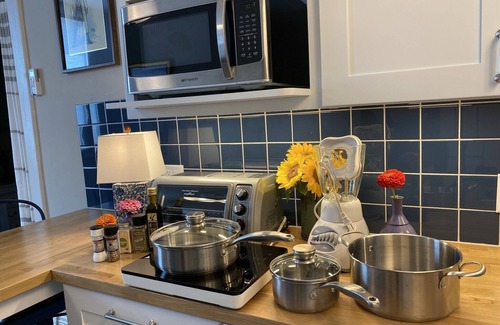 Spring Green Apartment | Luxury Retreat in Prime Downtown Spring Green Location