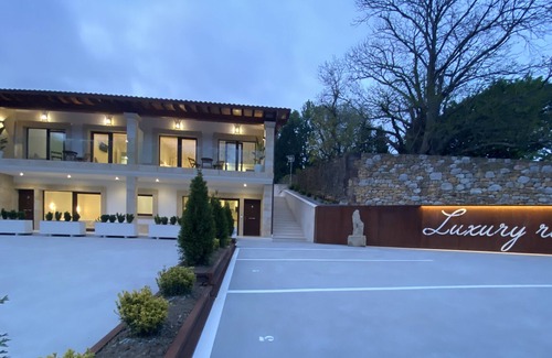 Herran Apartment | LUXURY RIO 1, Stylish flat surrounded by nature, 5km from the beach