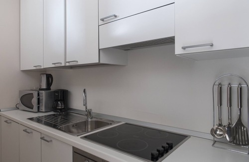 Santa Lucia Apartment | Luxury San Carlo apartment in the heart of Naples with sea view