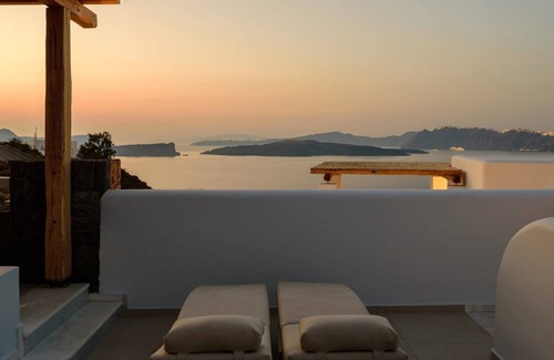 Akrotiri Villa | Luxury Santorini Villa | Villa Azure Aura | 4 Bedrooms | Private Pool &.