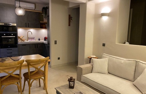 Finikia Villa | Luxury Santorini Villa | 3 Bedroom Villa | Private Jetted Pool with Sea &.