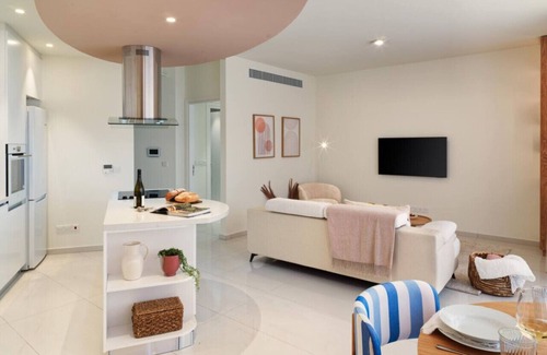 Skala Apartment | Luxury Sea View Apartment with Rooftop Pool near Mackenzie Beach