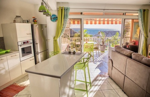 Paea Apartment | Luxury seaside apartment, private access to beach and lagoon, pool