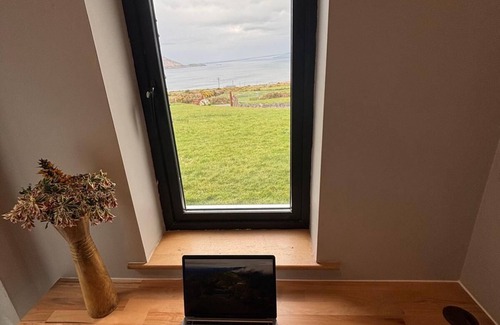 Caherdaniel Cottage | Luxury Seaside Cottage, Stunning Ocean Views, Waterville, Ring of Kerry