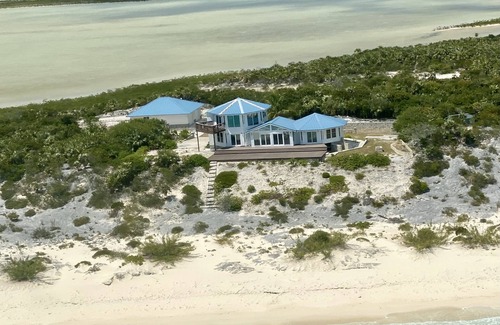 Bennett's Harbour House | Luxury Secluded Paradise 4BR, 2 1/2BA, Spectacular 360 degree Caribbean views!