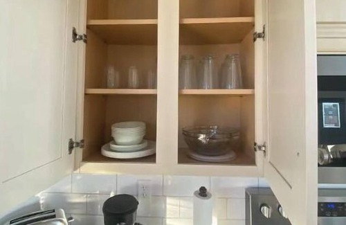 Lewistown House | Luxury Silo, King bed Wi-Fi, Grill, Fire pit. Sunsets in the country n