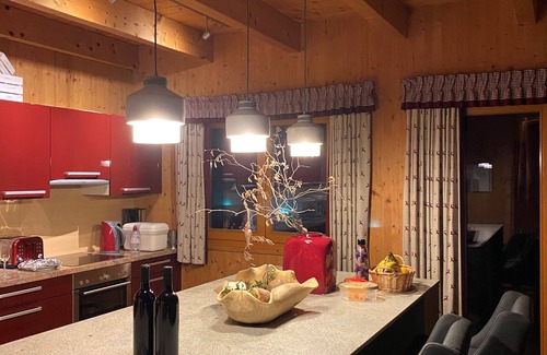Russbach am Pass Gschuett Ski Chalet | Luxury Ski Chalet 0.5 KM from Ski Lift-With Log Fire And Sauna