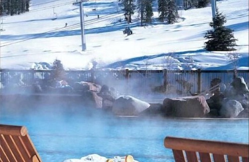 Aspen House | Luxury ski-in/ski-out Ritz-Carlton 2BR Condo at Aspen Highlands