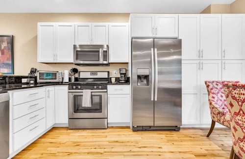 Carrabassett Valley House | Luxury Ski In/Out Town Home w/Mtn Views & Hot tub!