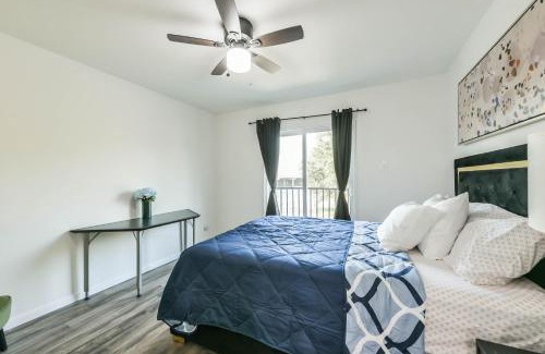 Baytown House | Luxury Sky View and Balconies