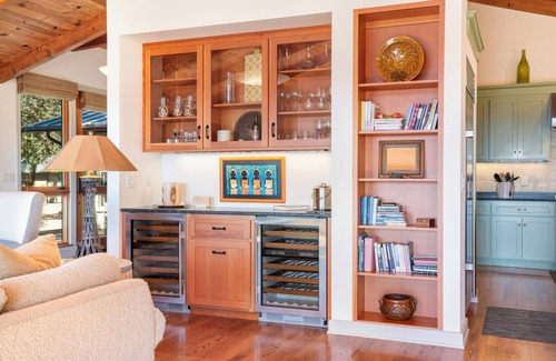 Geyserville House | Luxury Sonoma Hilltop Estate with Pool and Views