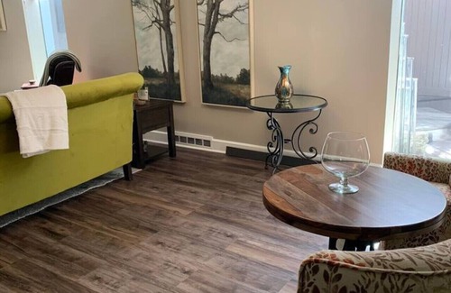 Oakwood Historic District House | Luxury Spa Suite on 3rd