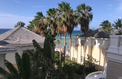 Montego Bay Condo | Luxury & Spacious 1 bdr/2 bth beachfront condo with stunning ocean & resort view