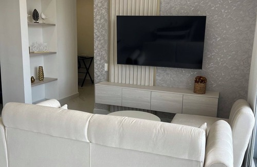 Riomar Apartment | Luxury Spacious 3-bedroom apartment with WiFi, AC in vibrant Barranquilla