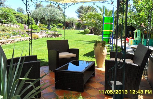 La Bouverie Apartment | Luxury studio in villa with heated pool, air-conditioning, sleeps 2