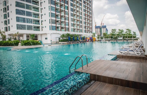 Seri Kembangan Apartment | Luxury Stay @ Balakong Near The Mines, MIECC, C180, Aeon Cheras Selatan