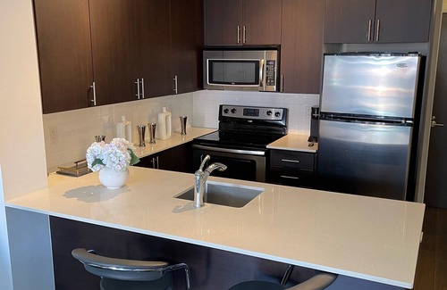 Wellington Place Condo | Luxury stay in heart of Toronto downtown