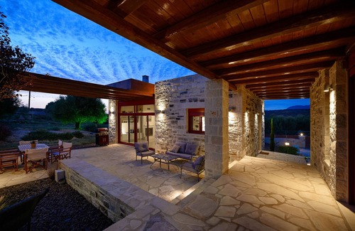 Faistos Villa | Luxury stone house in an olive Grove, surrounded by a beautiful garden