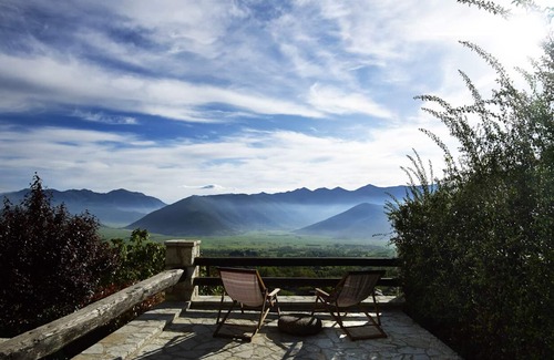 Levidi Villa | LUXURY STONE VILLA IN THE CENTRE OF PELOPONNESE -SUPERIOR SUITE-FAMILY FRIENDLY