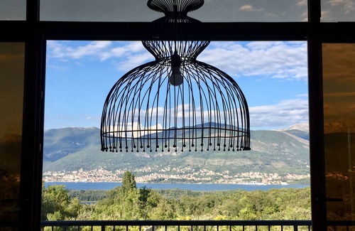 Durasevici Villa | LUXURY STONE VILLA, INFINITY POOL, STUNNING SEA & MOUNTAIN VIEWS OVER BOKA BAY
