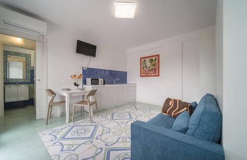 Fondachello Apartment | Luxury Studio Apartment Nausica with Swimming Pool Access