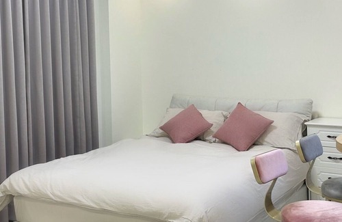 Zuoying District Apartment | Luxury Studio in the vibrant Kaohsiung Arena MRT